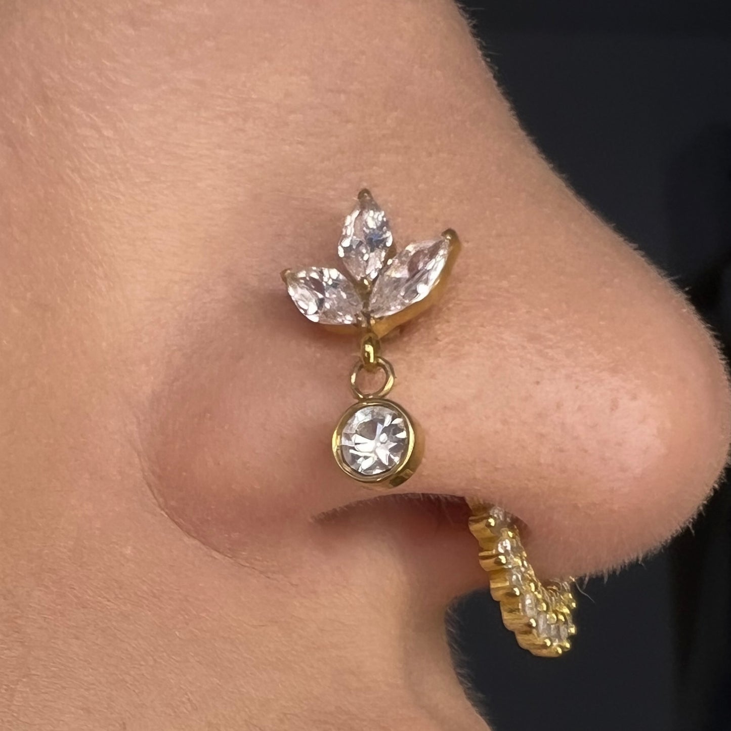 Iris Stud